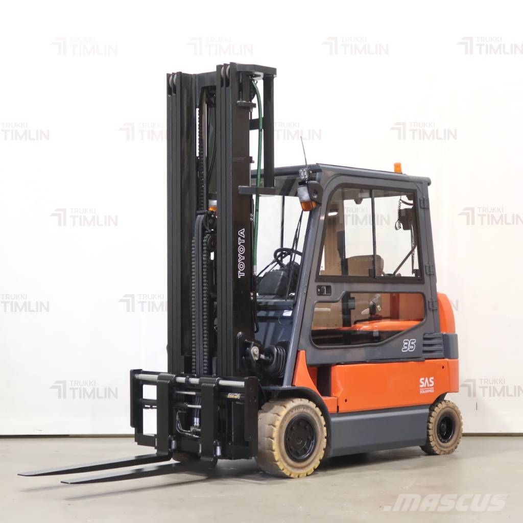 Toyota 7FBMF35, uusi akku! Carrelli elevatori elettrici