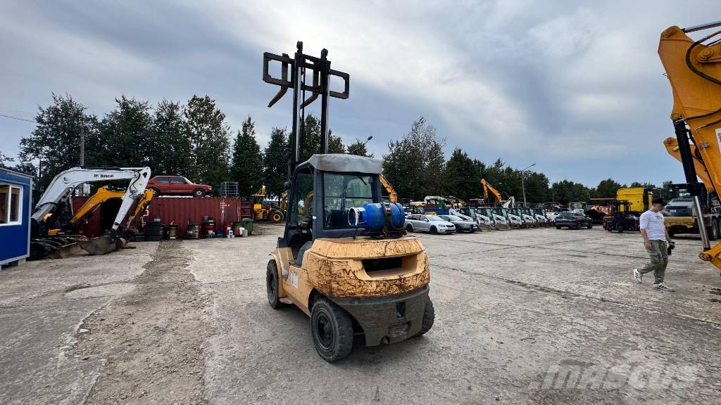Toyota 02-7 FD 40 Περονοφόρα ανυψωτικά κλαρκ με φυσικό αέριο LPG