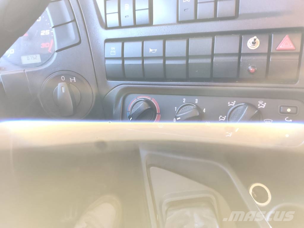 Iveco Stralis AD 260 S31 クレーントラック、ユニック車