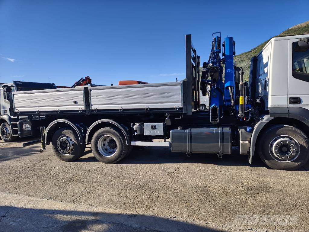 Iveco Stralis AD 260 S31 クレーントラック、ユニック車