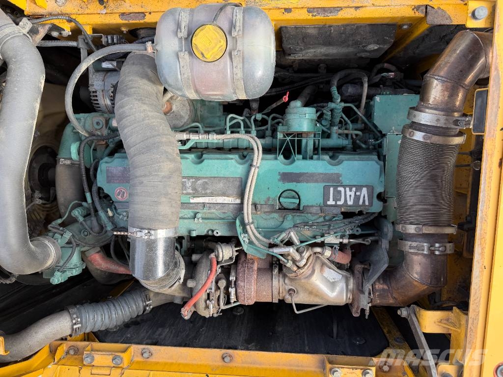 Volvo EC 300 D L Excavadoras de cadenas