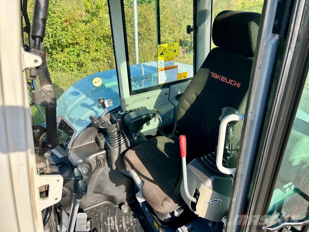 Takeuchi TB 370 CV V5 Rototilt Excavatoare 7t - 12t