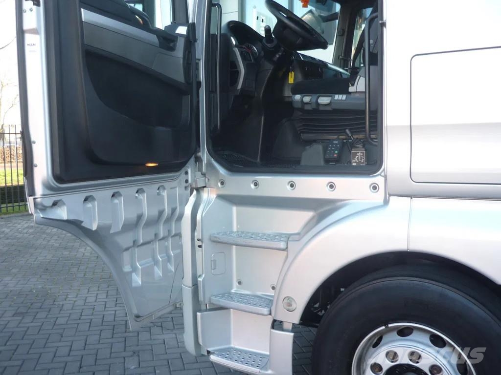 MAN TGX 18.480 Tractor with Hydraulic unit Naudoti vilkikai