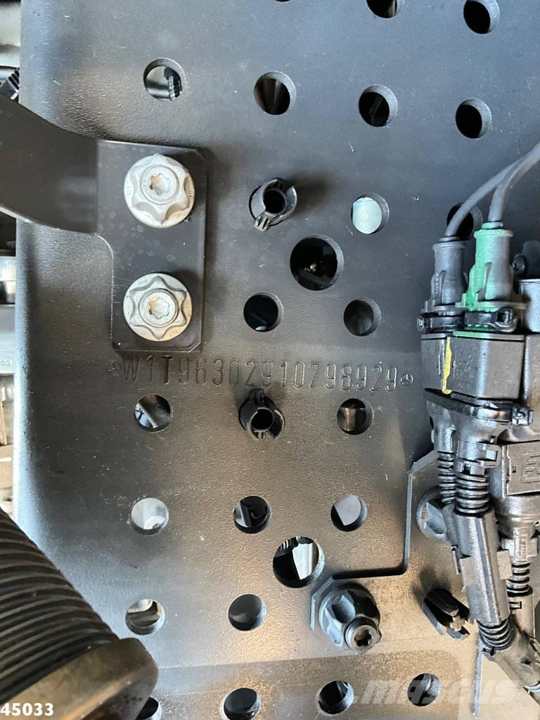 Mercedes-Benz Actros 2536 Hiab 23 Tonmeter laadkraan Jäteautot