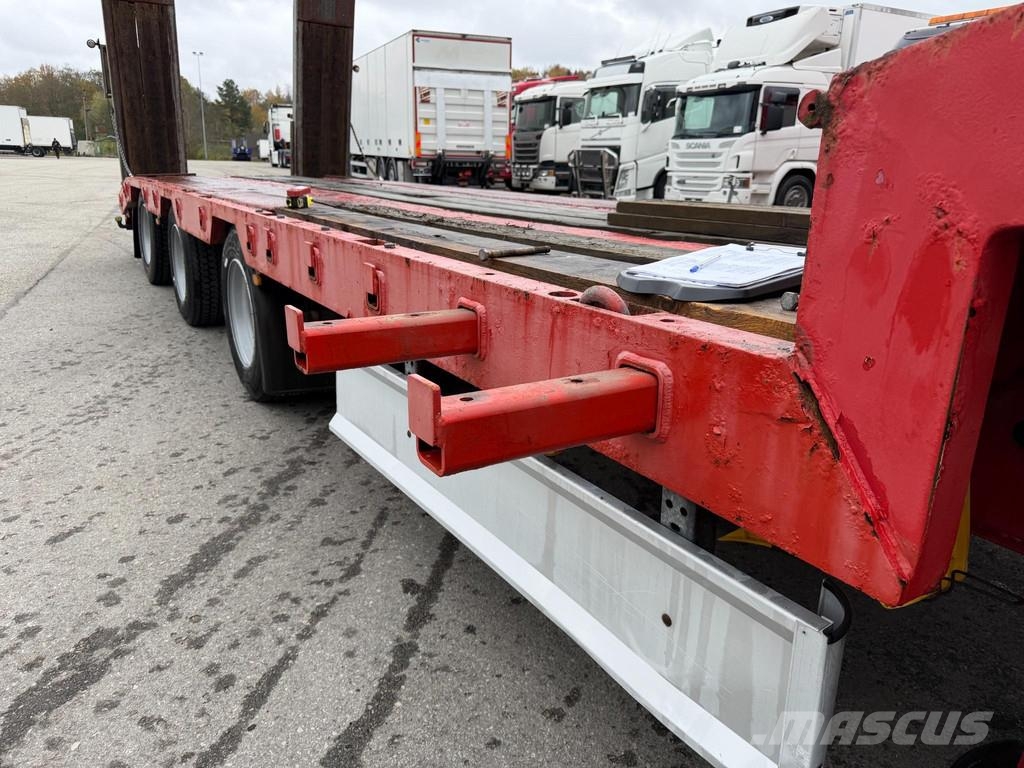Ekeri DAMM 3-AXEL STEERING + LIFTING AXEL Semi-reboques rebaixados