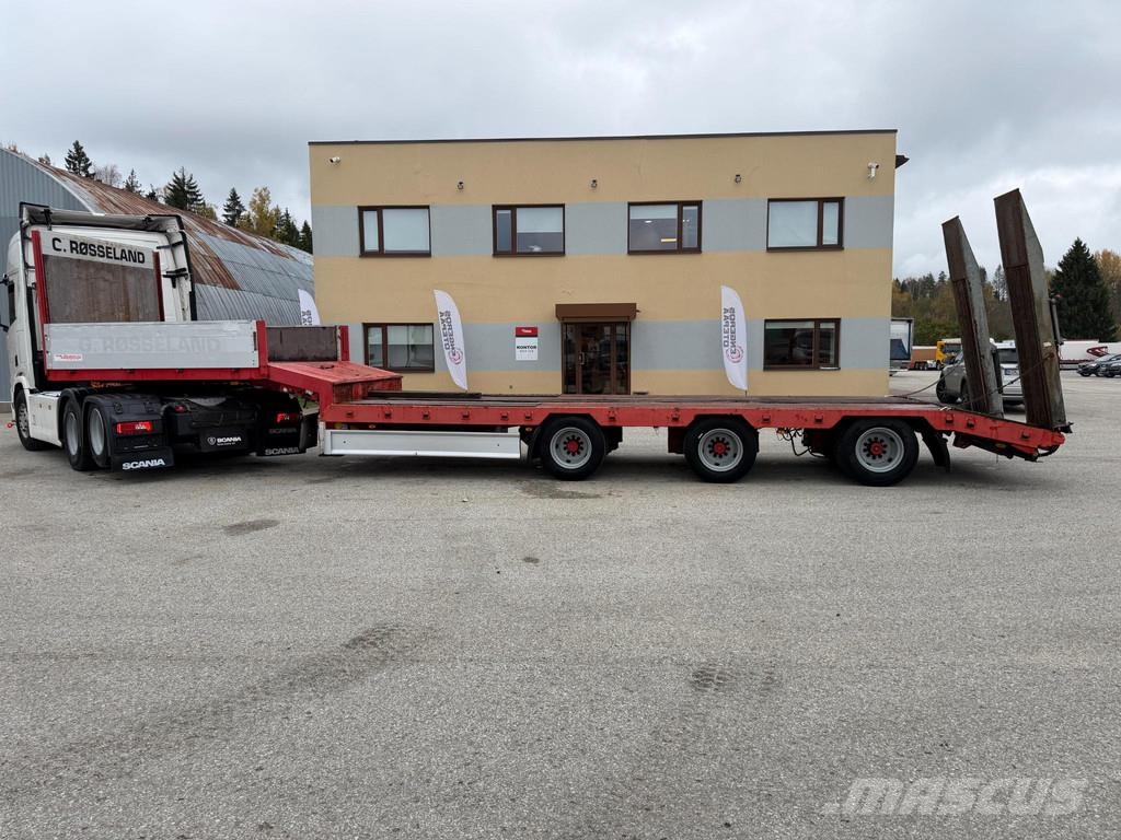 Ekeri DAMM 3-AXEL STEERING + LIFTING AXEL Semi-reboques rebaixados