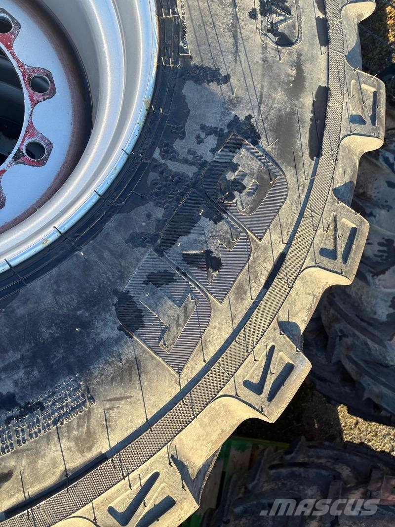 BKT 4 x 560/60R22.5 incl. Felgen Ελαστικά και ζάντες