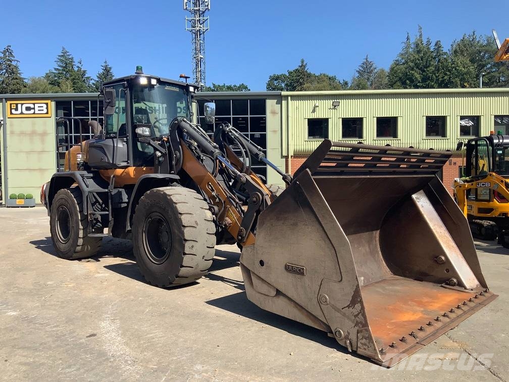 CASE 721 G Колесни товарачи