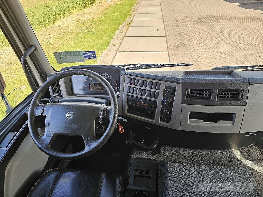 Volvo FE 280.18 2T LIFT BOX 5.52 M شاحنات ذات هيكل صندوقي