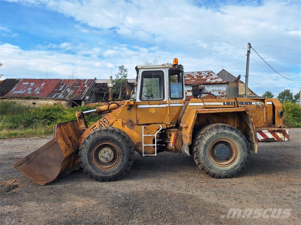 Liebherr L 541 4X4 Iné