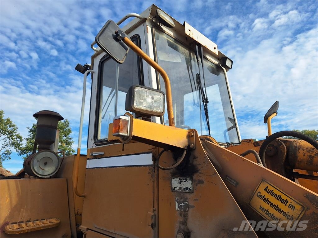 Liebherr L 541 4X4 Iné