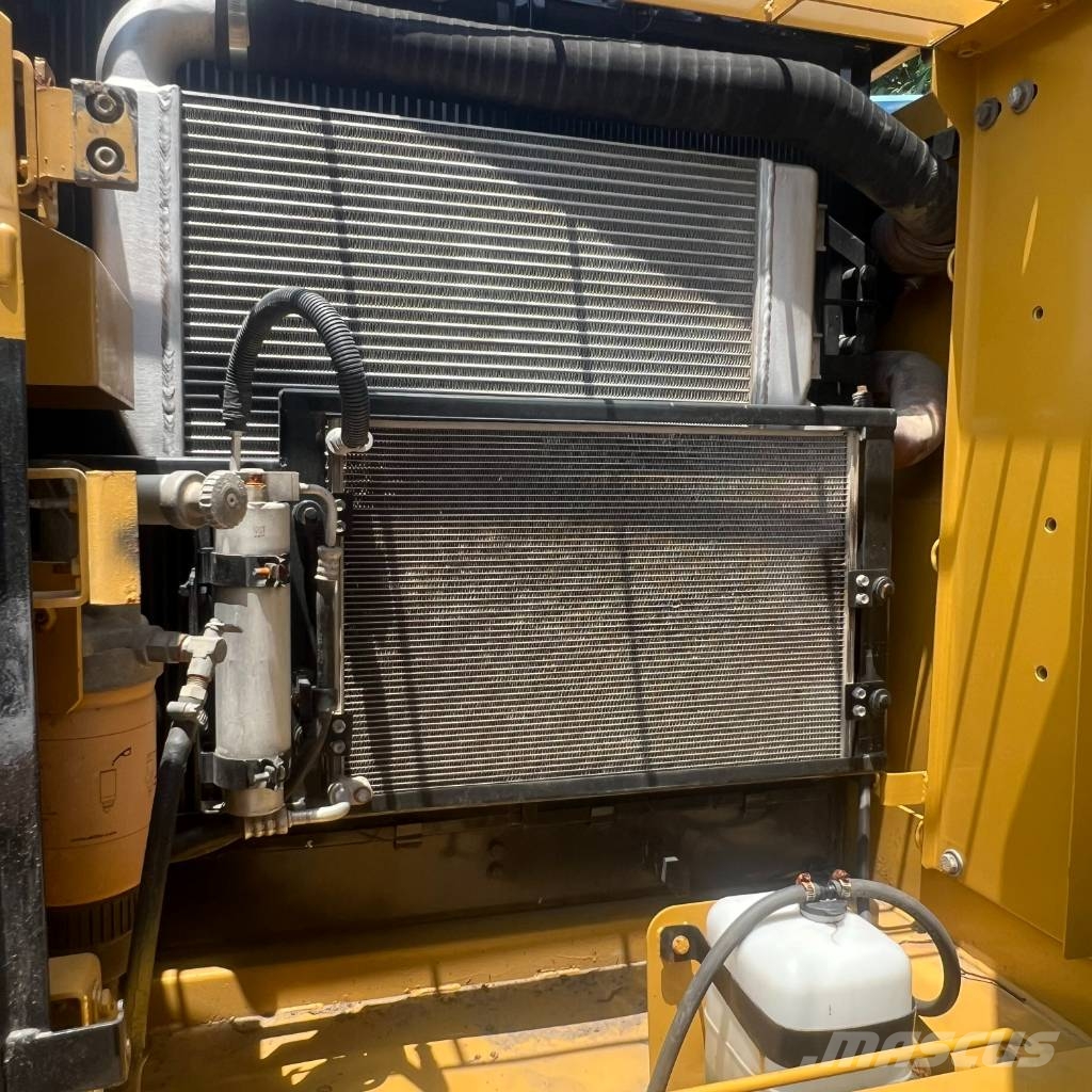 CAT 320 D Escavadeiras de esteiras