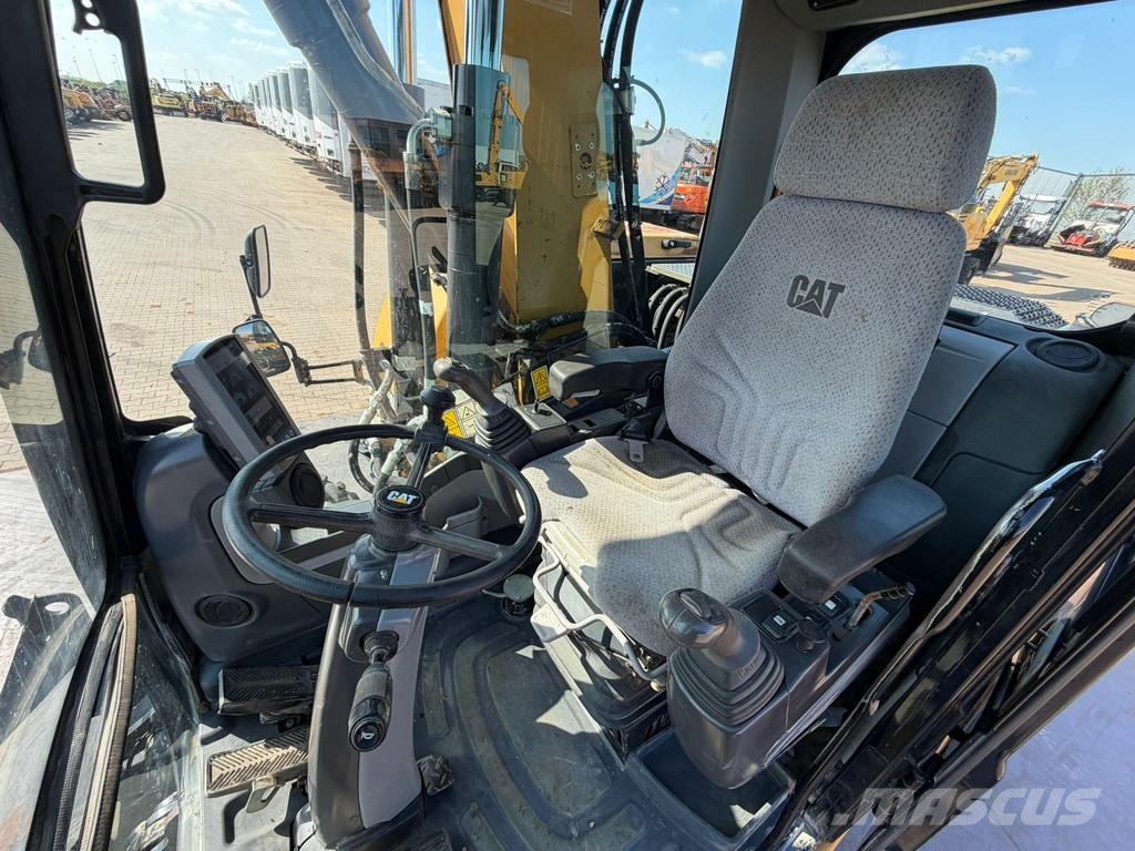 CAT M313D VA - Outriggers + Blade Excavadoras de ruedas