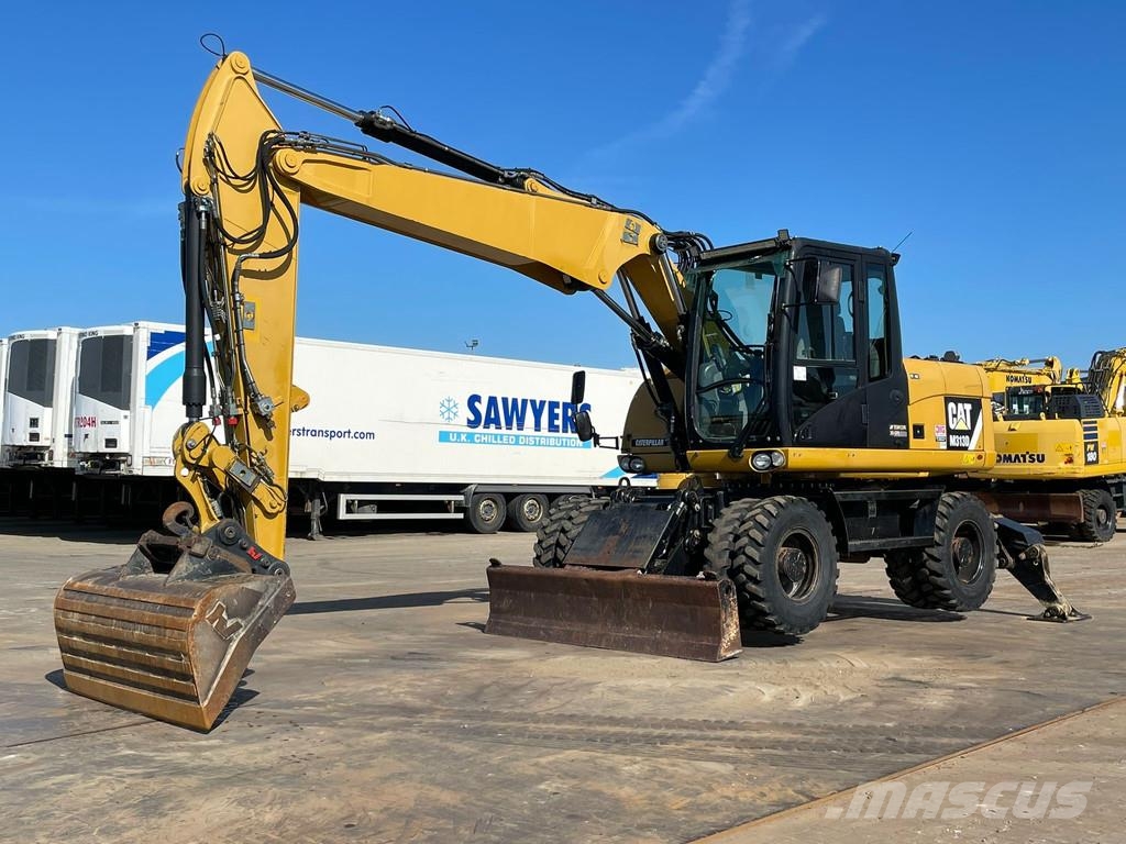 CAT M313D VA - Outriggers + Blade Excavadoras de ruedas