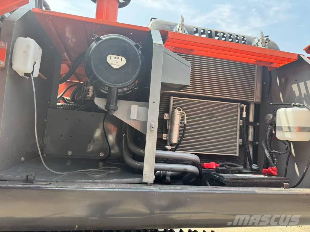 Hitachi ZX200-3G Bageri gusjeničari