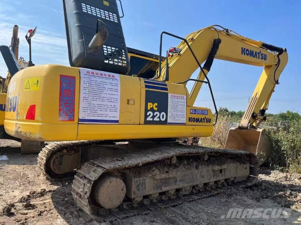 Komatsu PC 220-8 Εκσκαφείς με ερπύστριες