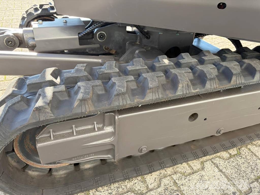 Volvo EC 20 E Mini bagri <7t