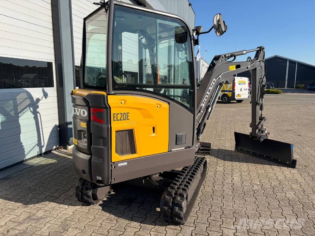 Volvo EC 20 E Mini bagri <7t