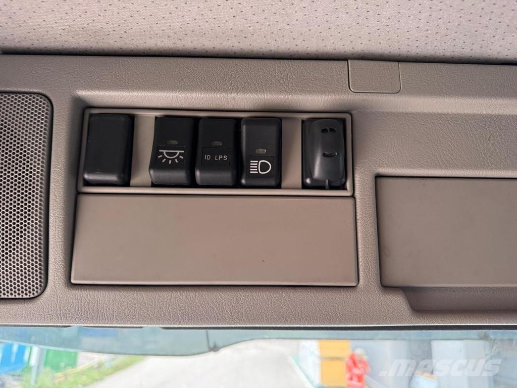 Volvo FM 340 4X2 + TRS + 1500 KG LIFT Koelwagens