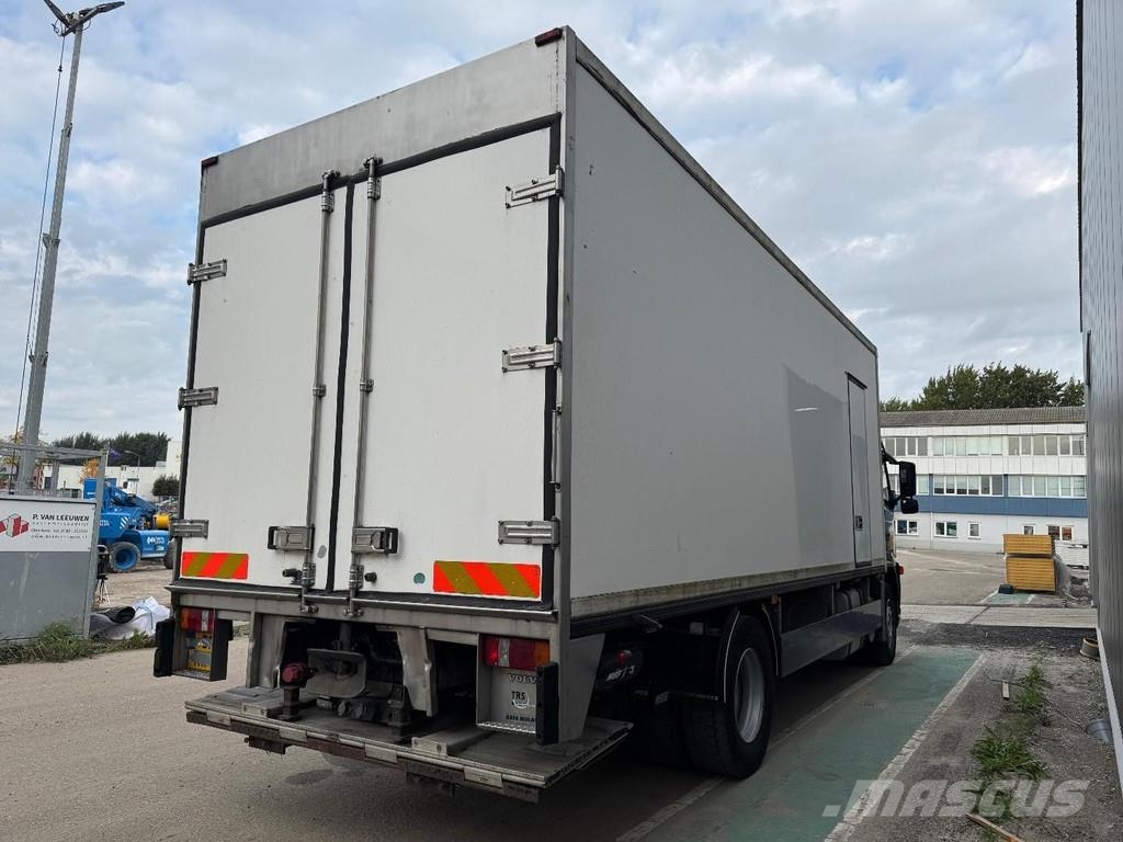 Volvo FM 340 4X2 + TRS + 1500 KG LIFT Koelwagens