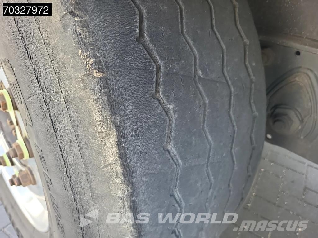 Krone SD 3 axles Closed نصف مقطورات ذات هيكل صندوقي