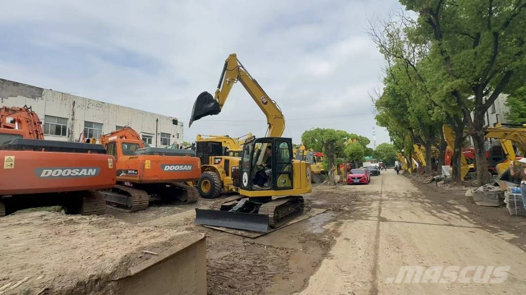 CAT 307 中型挖掘机
