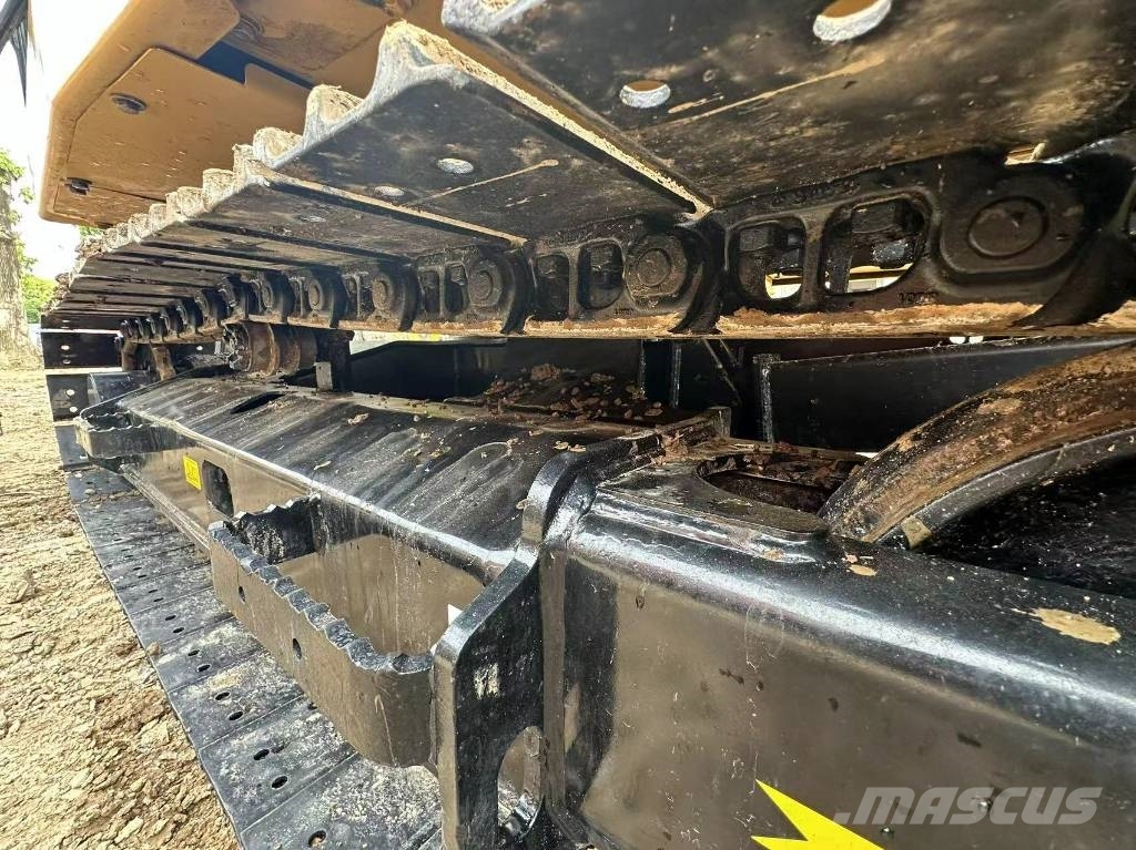 CAT 307 中型挖掘机