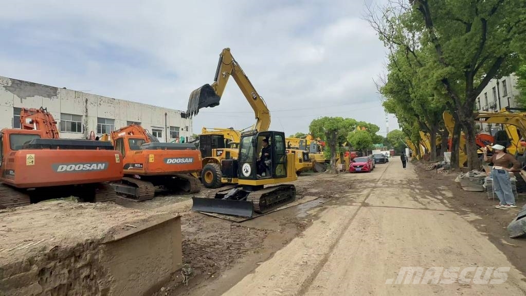 CAT 307 中型挖掘机