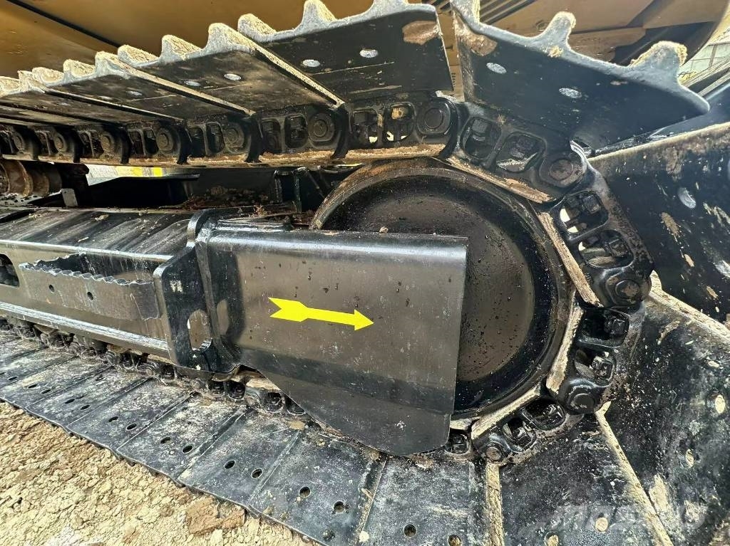 CAT 307 中型挖掘机