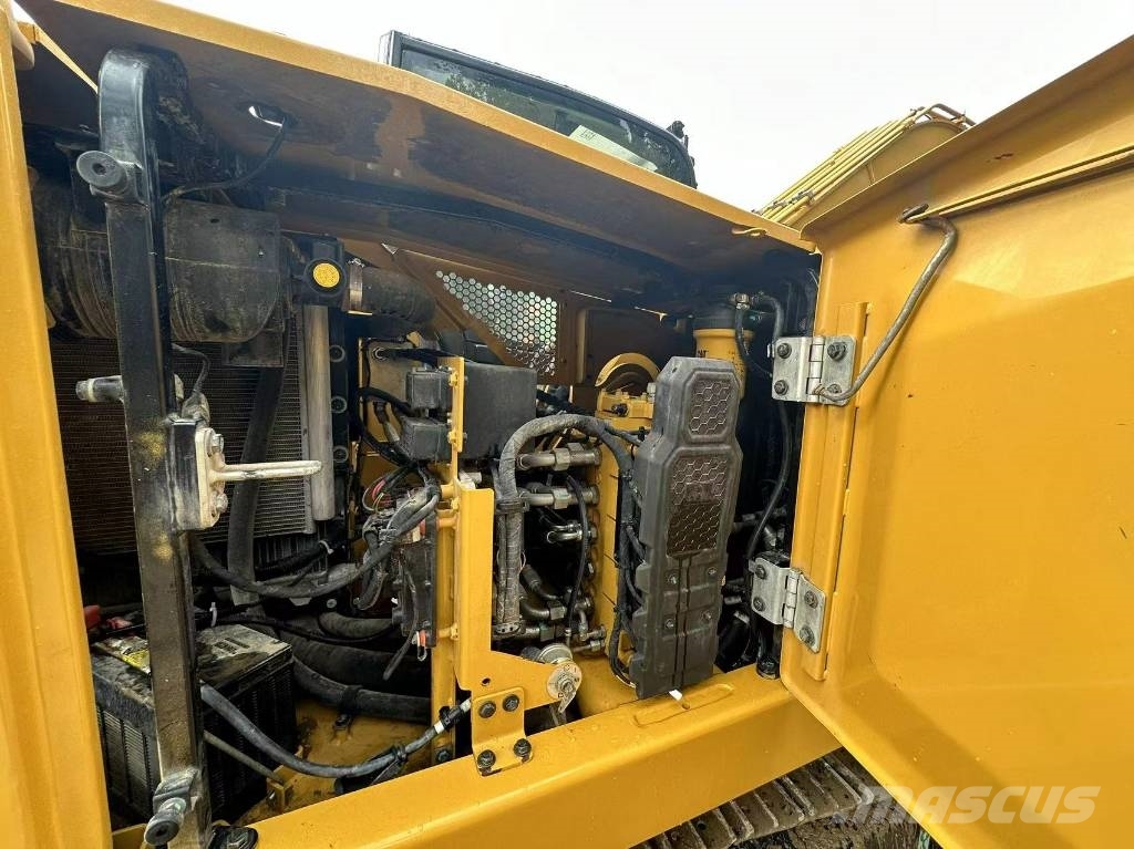 CAT 307 中型挖掘机