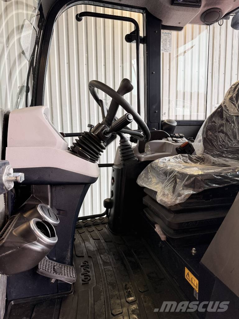 Kubota R 070  ( Vaihdossa käy kaikki ) Gumikerekes homlokrakodók