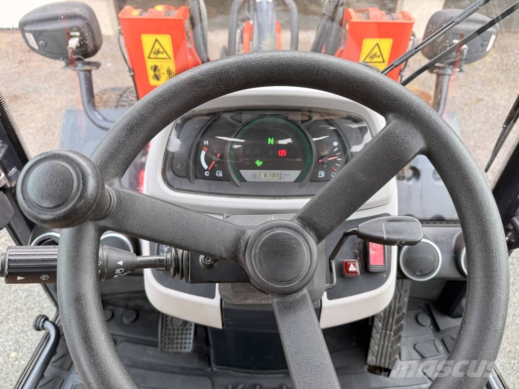 Kubota R 070  ( Vaihdossa käy kaikki ) Gumikerekes homlokrakodók