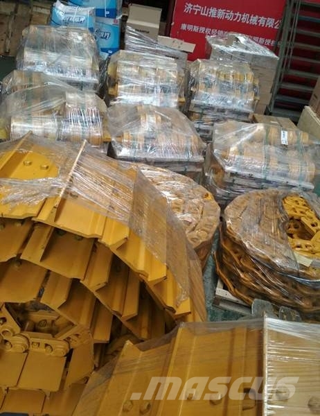 Komatsu D 65 EX-12 track shoe assy Gąsienice, łańcuchy i podwozia