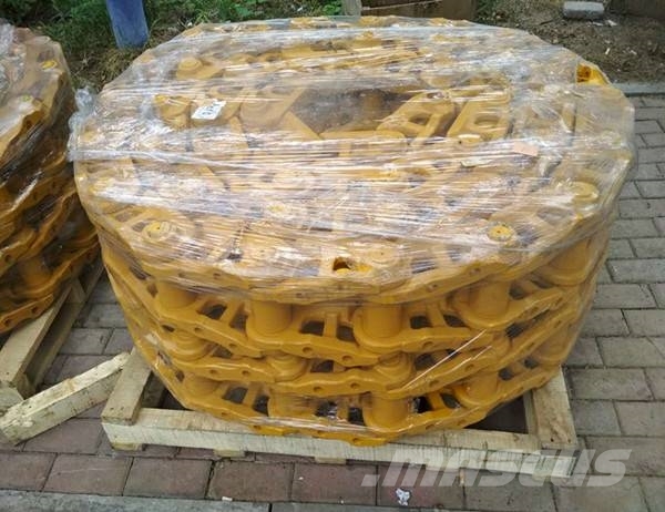 Komatsu D 65 EX-12 track shoe assy Gąsienice, łańcuchy i podwozia
