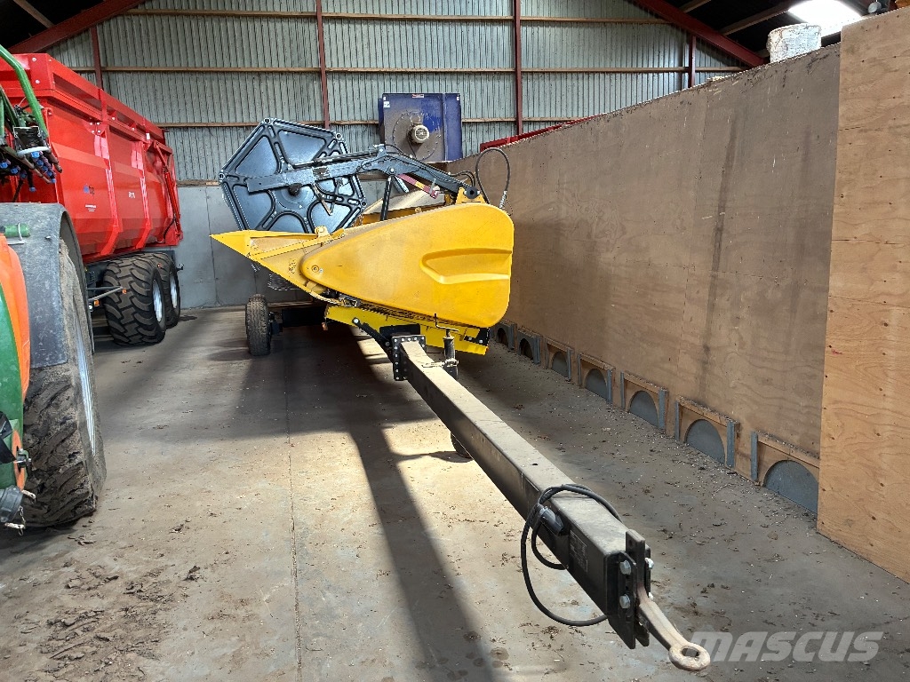 New Holland CX 8070 SLH حصادات
