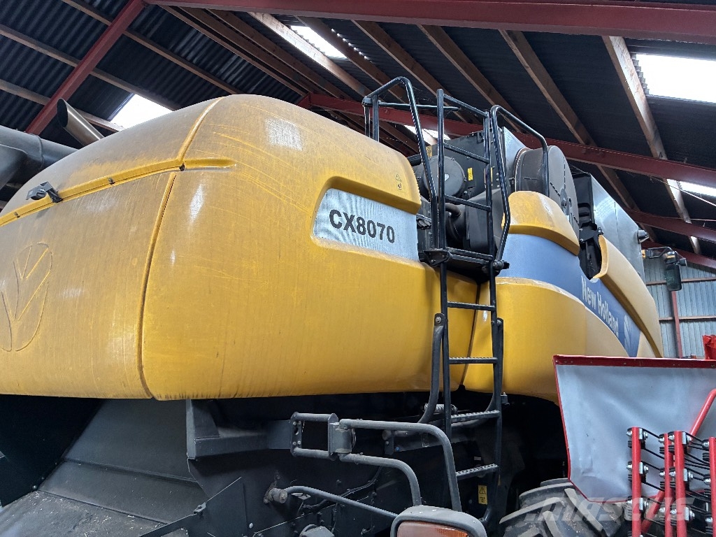 New Holland CX 8070 SLH حصادات