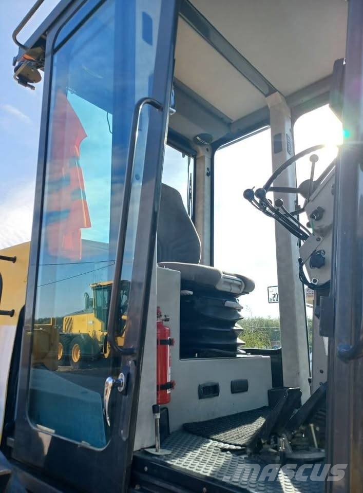 New Holland F 156.6 A Grejderi