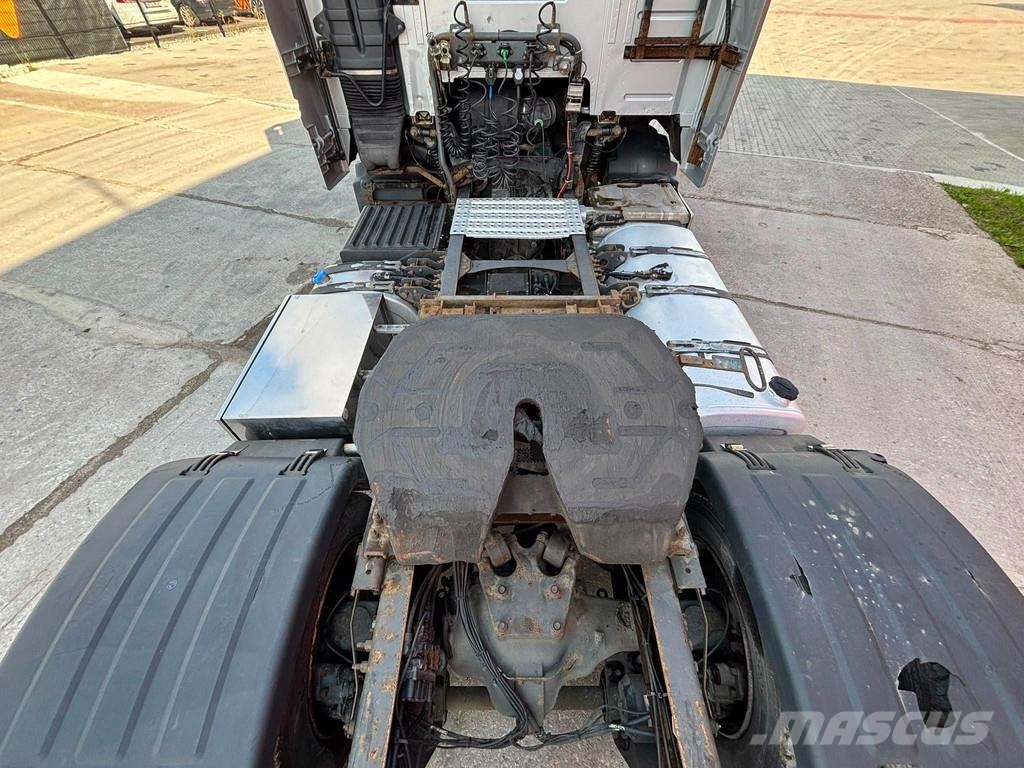 Volvo FH 400 4x2 GLOBE XL وحدات الجر