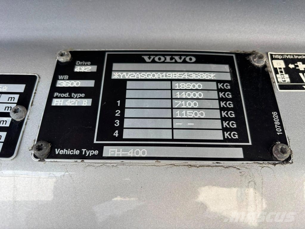 Volvo FH 400 4x2 GLOBE XL وحدات الجر