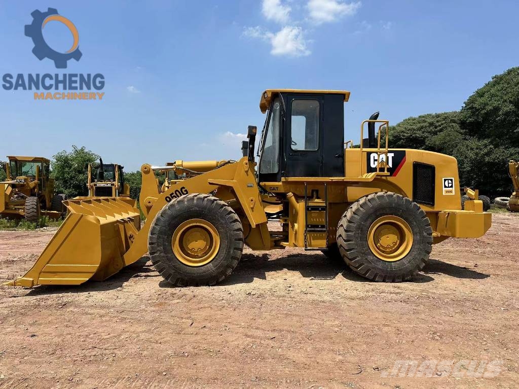 CAT 950G Iekrāvēji uz riteņiem