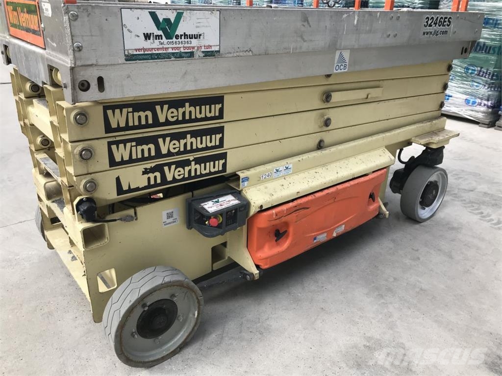 JLG 3246ES (1240) رافعات مقصية الشكل