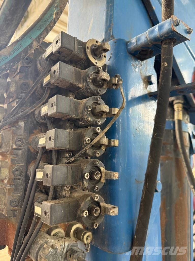 Crane Puutavaranosturit