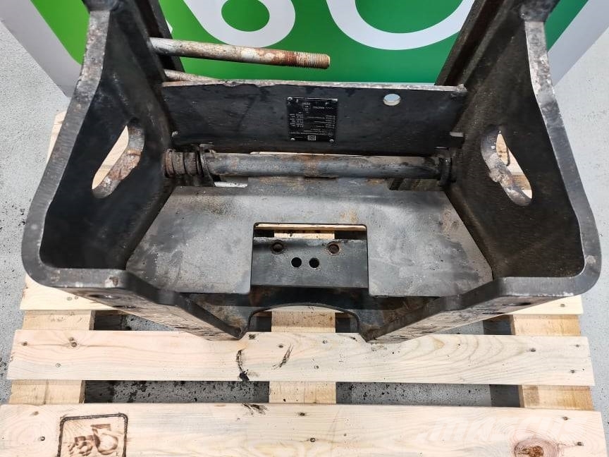 CLAAS Axion 820 hitch console Šasije I ovjese