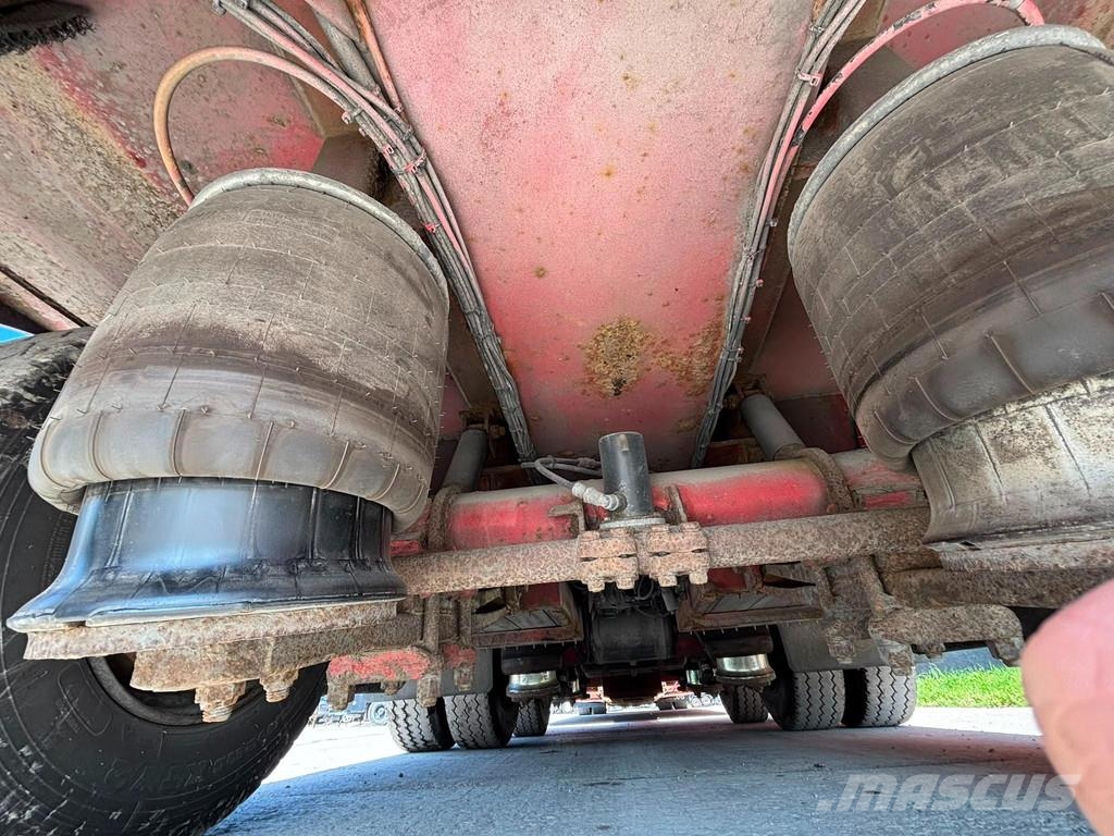 Broshuis 3AUD-44 EXTENDABLE / LAST AXLE STEERED Semi-trailer blokvogn