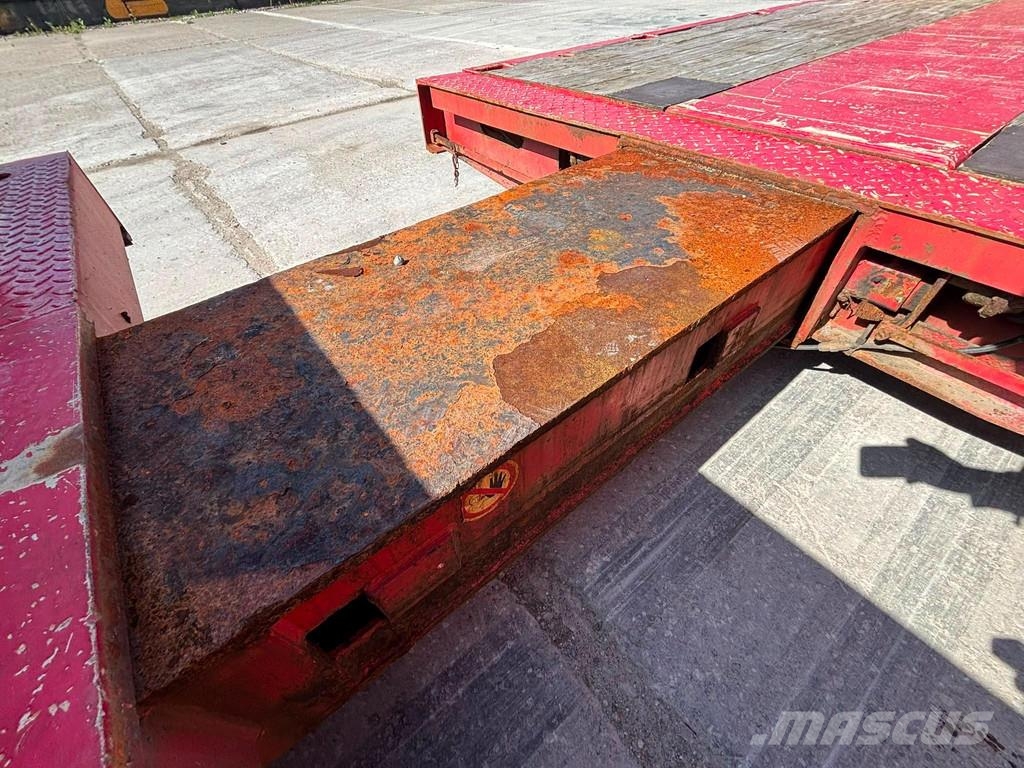 Broshuis 3AUD-44 EXTENDABLE / LAST AXLE STEERED Semi-trailer blokvogn