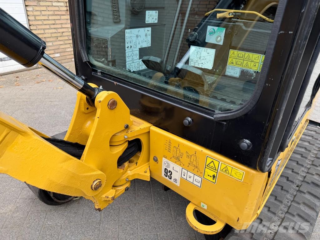 CAT 302-05CR Mini ekskavatörler, 7 tona dek