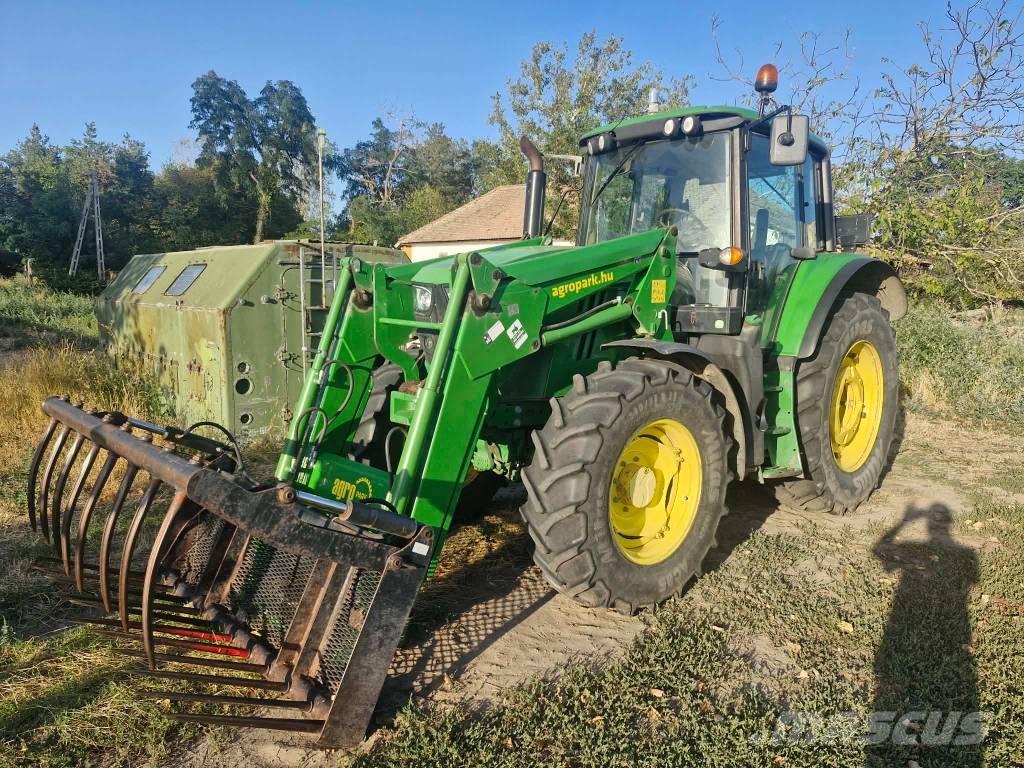 John Deere 6120 M Traktori