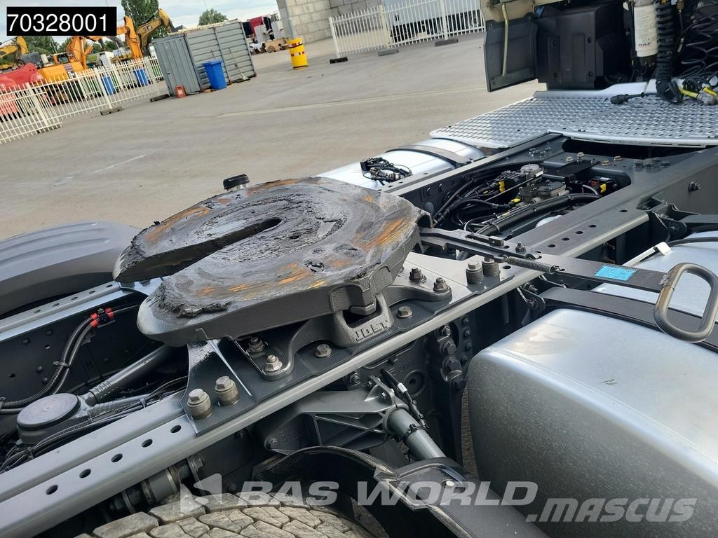 DAF XF 480 4X2 SC 2x Tanks Standklima ACC Nyergesvontatók