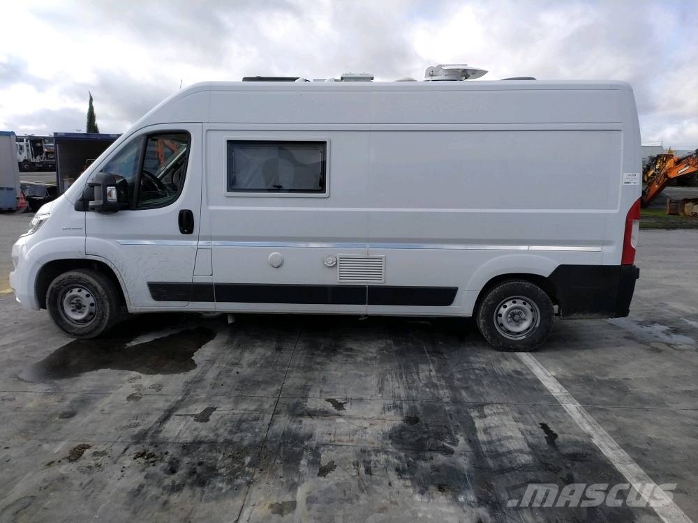 Fiat Ducato المنازل المتنقلة والكرافانات