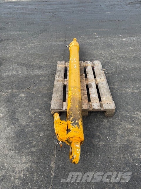 Sennebogen S 613 M USE HYDRAULIC CYLINDER Crane spares & accessories